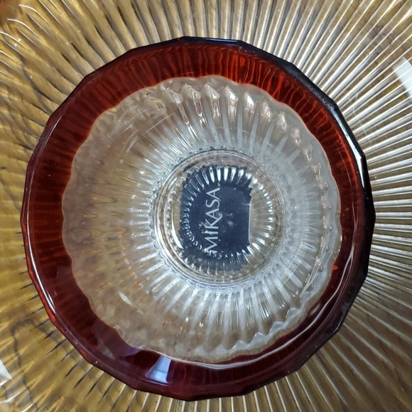 Mikasa Bella Court Ruby Chip and Dip - Picture 4 of 16